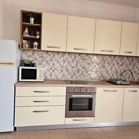 Apartments Rusin Linardići エクステリア 写真